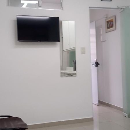 Suite Estudio Office No Coracao Do Gonzaga Em Santos Exterior photo